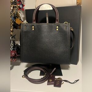 Coach Rogue 25 black and oxblood MTO